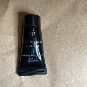 Cle de peau smoothing base for pores 7ml